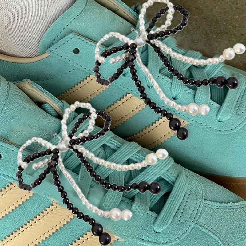 Fashionable Pearls and Silver Bead Butterfly Bowknot Pendant Portable Accessory for Parties Supplies and Office Wear