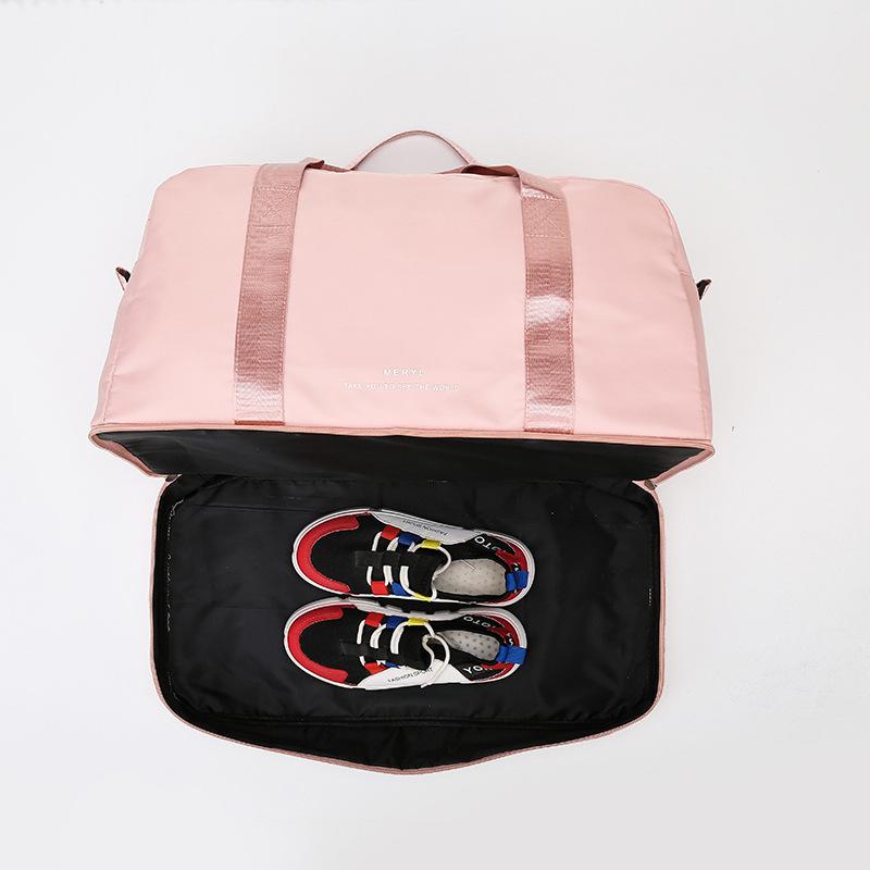 Women's Large Sports and Fitness Bag with Shoe Compartment and Wet/Dry Separation for Yoga, Travel, and Business Trips.