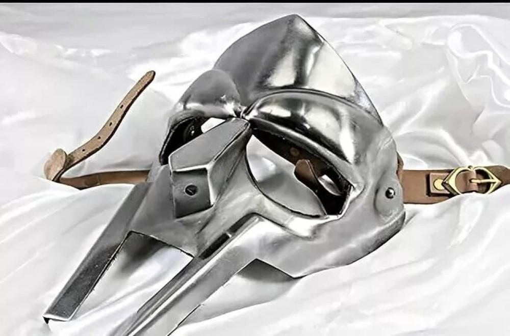 

Маска MF Doom Гладиатор Mad-villain 18G Сталь Латунь Лицевая броня Средневековый шлем M аэро