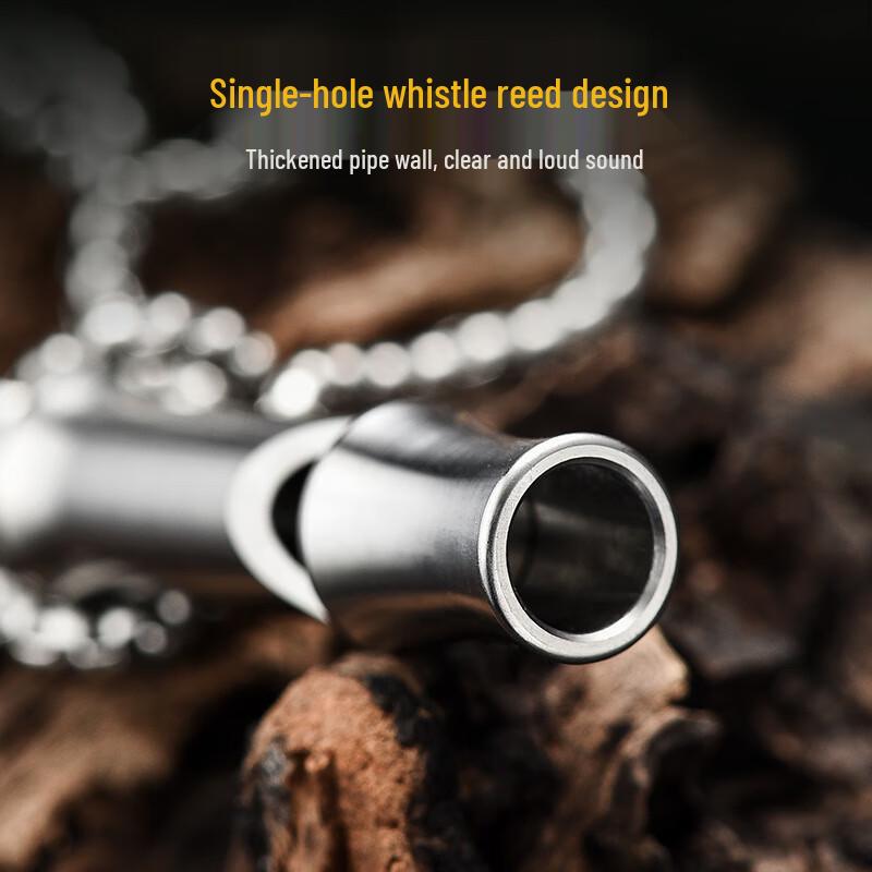 Píšťalka pro venkovní přežití z titanové slitiny