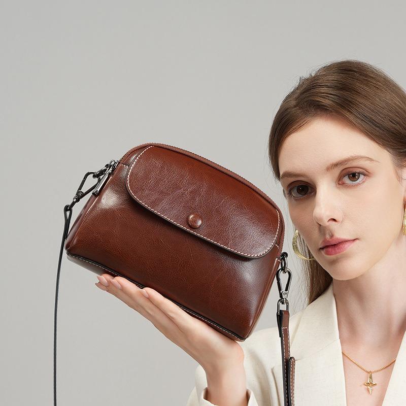 Hot-selling Women's Bags New Fashion Women's Shoulder Bags Women's Cowhide Leather Small Bags Niche Messenger Bags Women