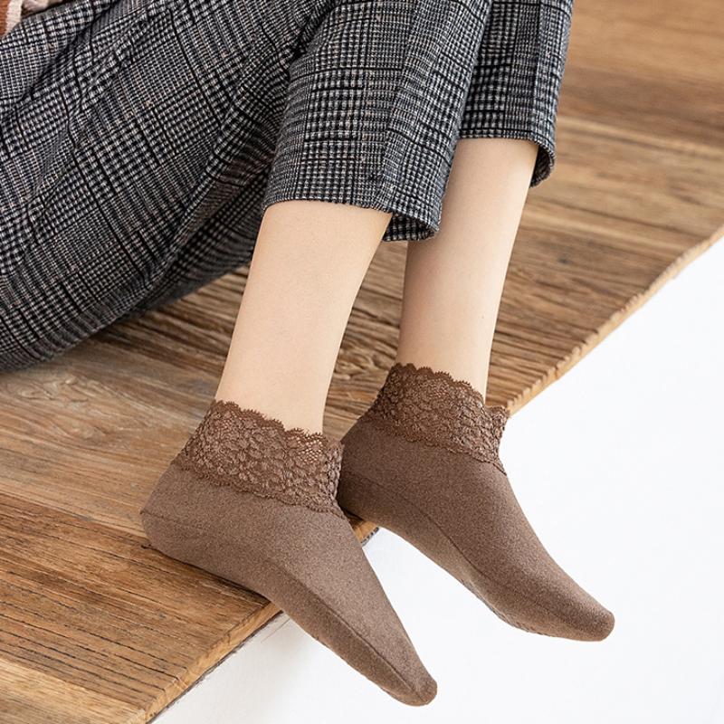 1 Pair Fashion Velvet Floor Socks Lace Autumn Polka Dot Non-slip Socks Versatile Solid Color Winter Warm Socks Casual Socks