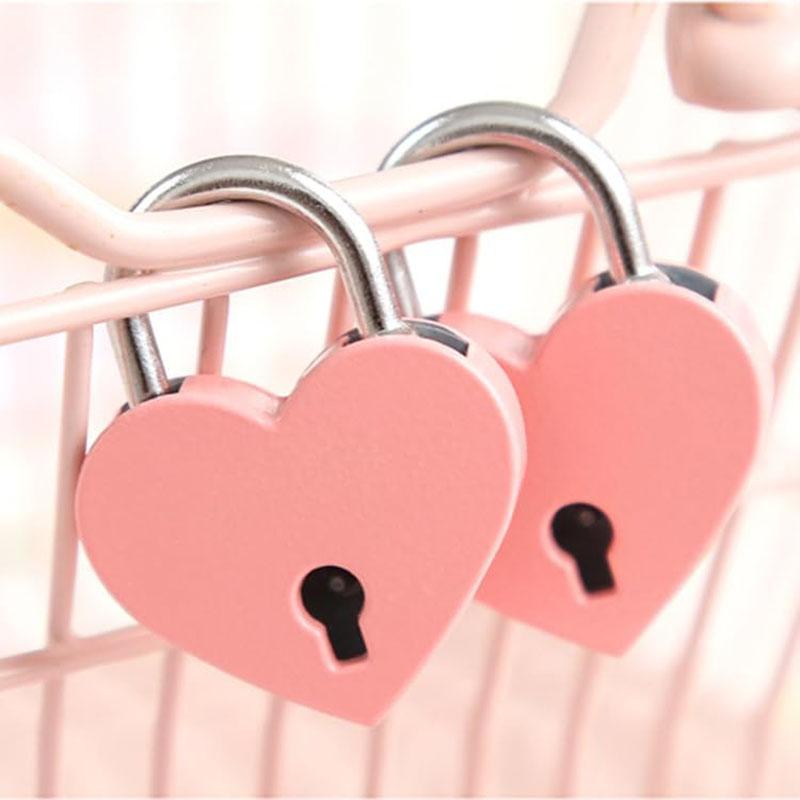 Szív Alakú Fém Lakat Kulccsal Színes Különleges Lakat Háztartási Ékszerdoboz Tárolódoboz Naplókönyv 45x59mm