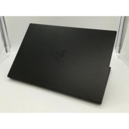 POUŽITÝ Razer Blade Stealth 13 i7‑8565U 16GB 512GB SSD 13″ FHD Notebook