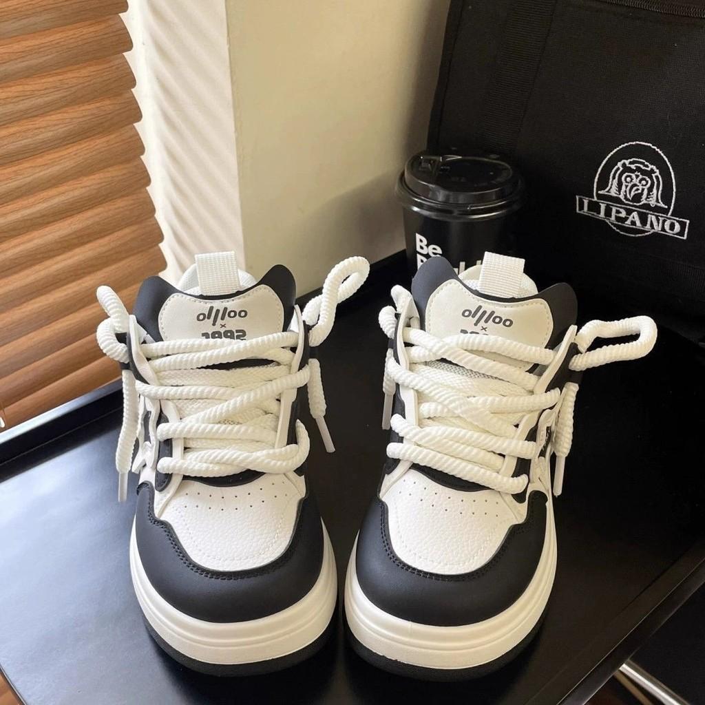 White Sneakers For Women With Thick Sole And Crossed Laces For Casual Daily Wear