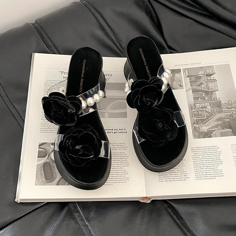 Design Sense Transparent with Flower Pearl Slippers Women's Summer Fashion Casual Thick Bottom Slope Heel Cool Slippers Tide
