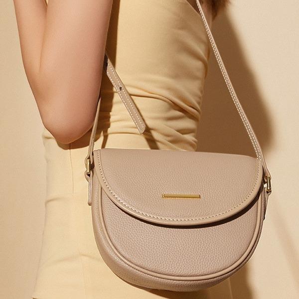 Cowhide New Light and Casual Mini Bag Mobile Phone Bag Women's Bag Versatile Messenger Bag