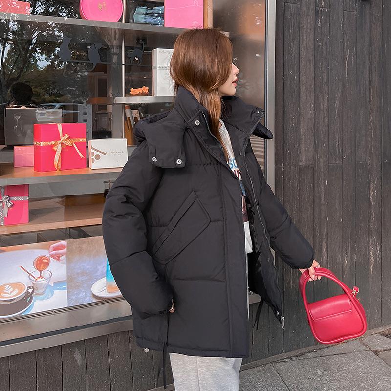 Cotton-padded Jacket Women's Short New Winter Wind Hooded Padded Bread Coat Loose Cotton Coat.