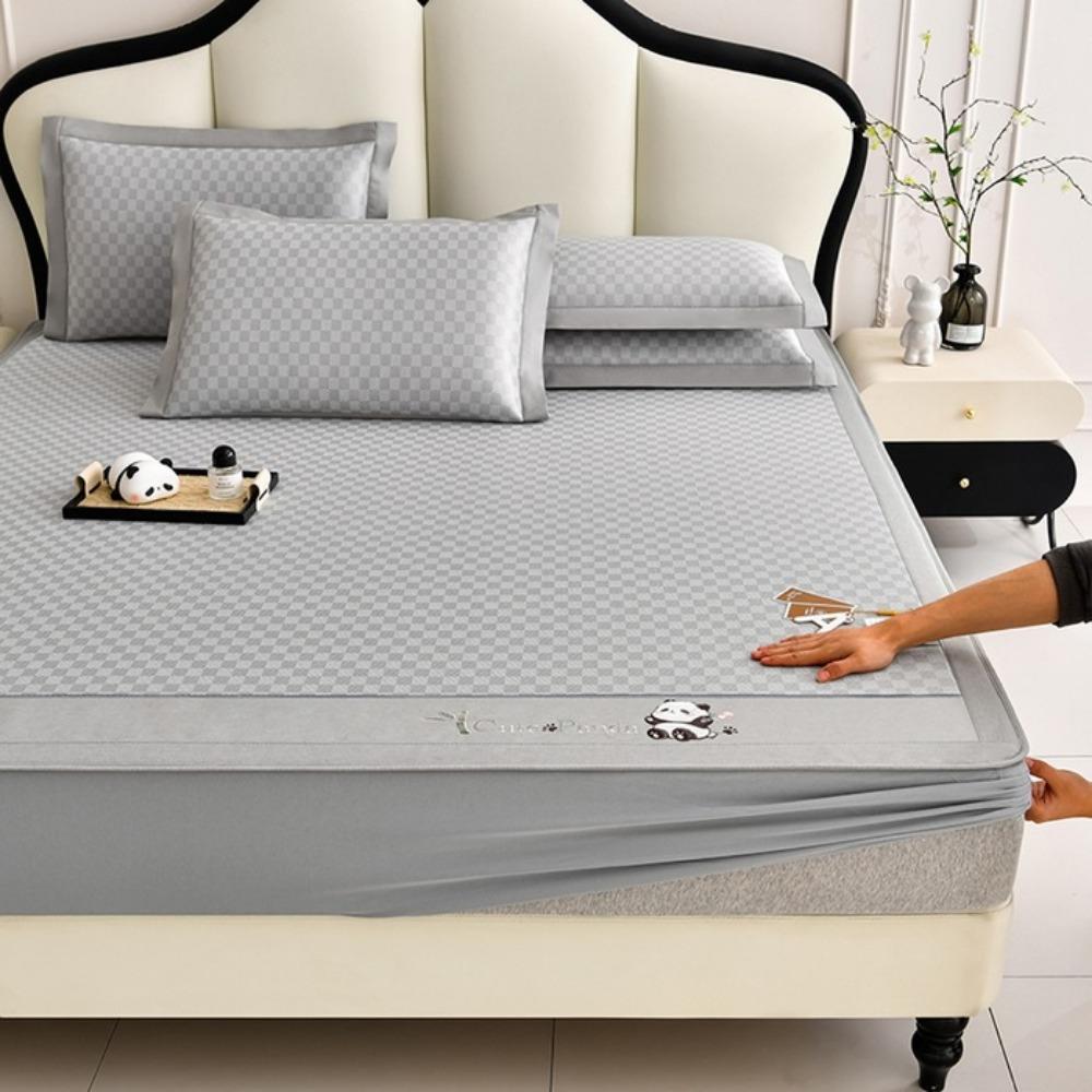 Class A Ice Silk Mattress Three-piece Set Summer Ice Silk Mat Mattress Protective Cover Hotel Air Conditioner Mattress Bedspread Machine Washable