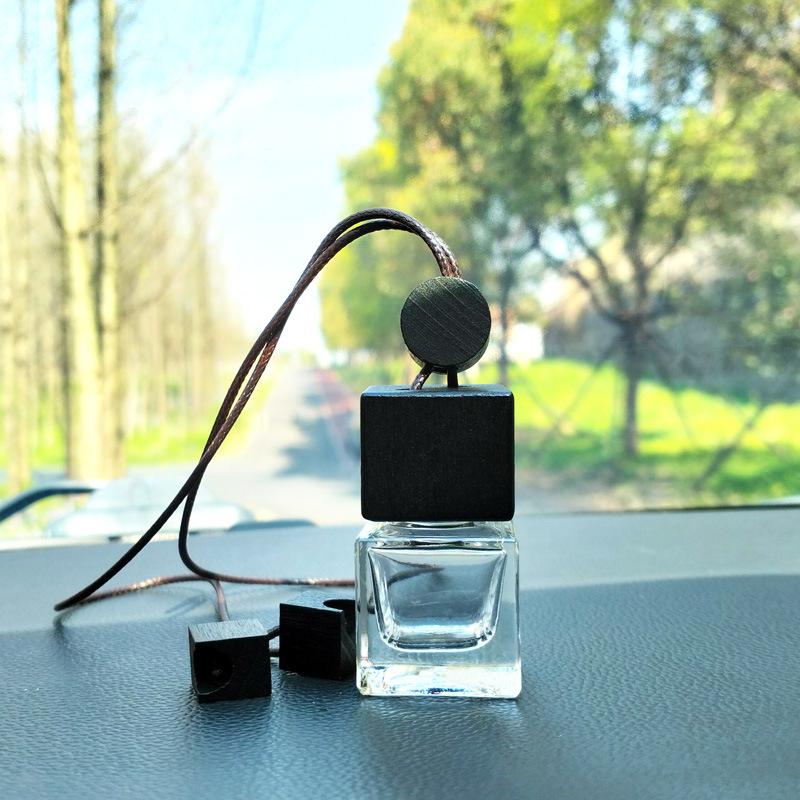 

1 шт. Черный набор из трех бусин Квадратный стеклянный флакон для духов для автомобиля Подвеска Пустой флакон для духов Подвеска для автомобиля Ароматизатор для автомобиля Интерьер автомобиля прозрачный