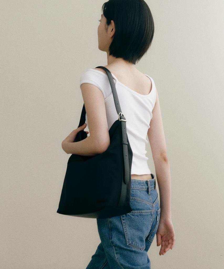 Ostkaka Louis Shoulder Nylon Black