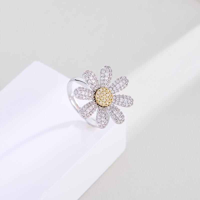 Summer Daisy Sunflower Jewelry Set - Earrings, Necklace Ring, Niche Light Luxury, Sterling Silver Clavicle Chain, Fashion Women's Jewelry Collection