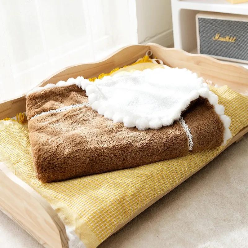 Pet Blankets Ins Autumn and Winter Warm Cat Litter Cat Cushion Plaid Carpet Flannel Small Dog Dog Quilt
