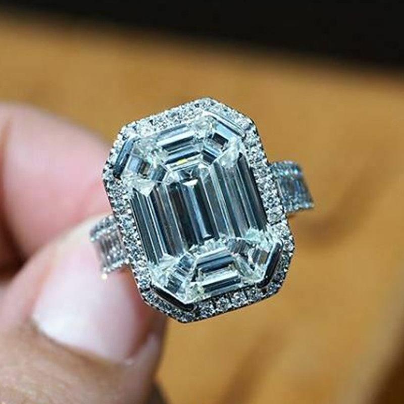 Delicate Luxurious Wedding Rings For Women Fashion Silver Color Metal Inlaid Square Cubic Zirconia Wedding Rings Jewelry