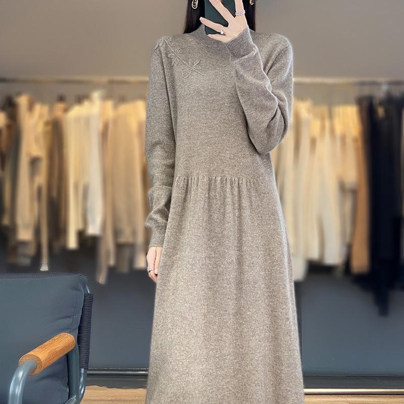 Hand-embroidered Half-high Neck Wool Dress for Women In Autumn and Winter New Fashionable and Versatile Mid-length Temperament Cashmere Skirt