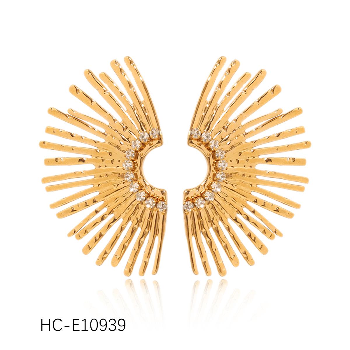 

Color-block radiating fan-shaped stud earrings for women, fade-resistant niche light luxury titanium steel earrings