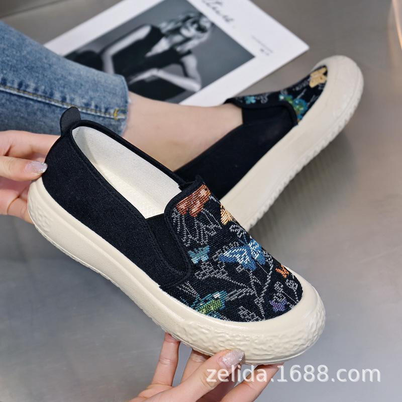 

Туфли женские весенние новые на толстой подошве маленькие ароматные туфли для рыбаков модные туфли с плоским носком 2024 года повседневные туфли с одной педалью 35 чёрный