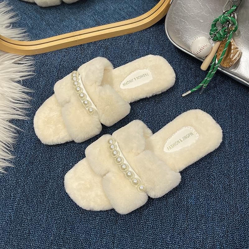 Korean version of fairy wind fluffy slippers female outer wear 2025 autumn and winter new Internet celebrity super fire fashion flat bottom cotton dra