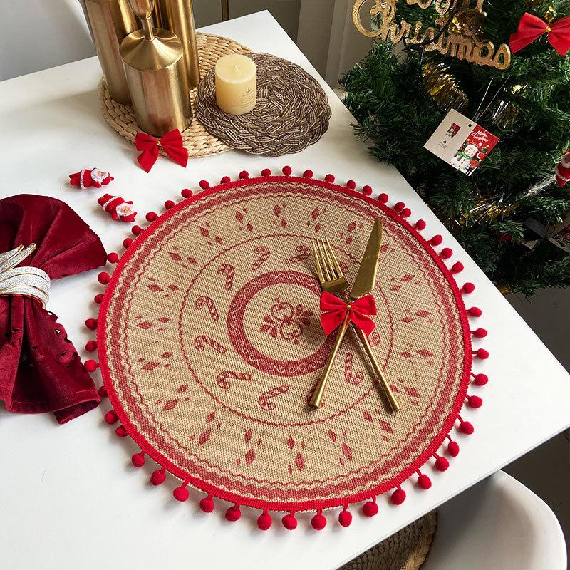 Christmas Retro Jute Placemat Round Printed Woven Dining Table Mat with Wool Ball Heat-Resistant Home Decorative Coffee Cup Mats