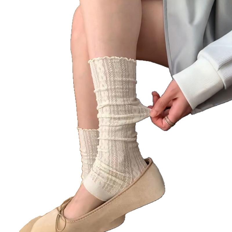 Summer Thin Socked Ankle Socks for Women in A Plump Style, Ballet Style, with Foot-pushing Legs, Long Tube, Lace, and Twisted Design for The Calves.