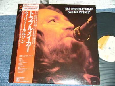 

LP Record WILLIE NELSON - Troublemaker 25AP321 CBS 1976 Japan Obi Country Used