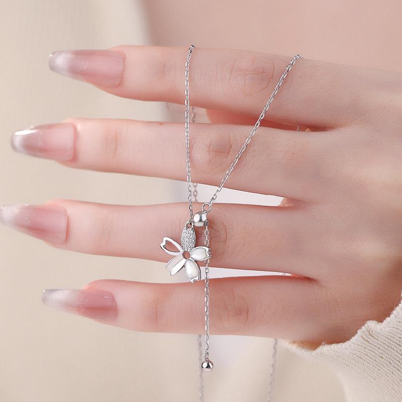 Small Fresh Flower Pulling Necklace, Elegant and Super Immortal Female Student, Versatile Collar Chain