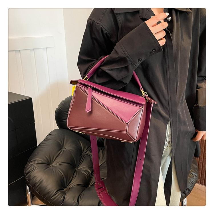 Портативная сумка через плечо с узором личи — фото 9