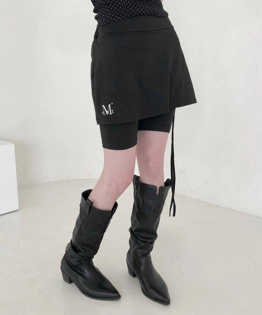 MUCENT Snuby Two-In-One Side Slit Skirt Shorts (2 Colors)