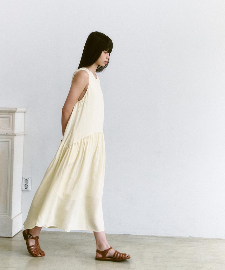 Ceme Back Point Maxi Dress(Bt)