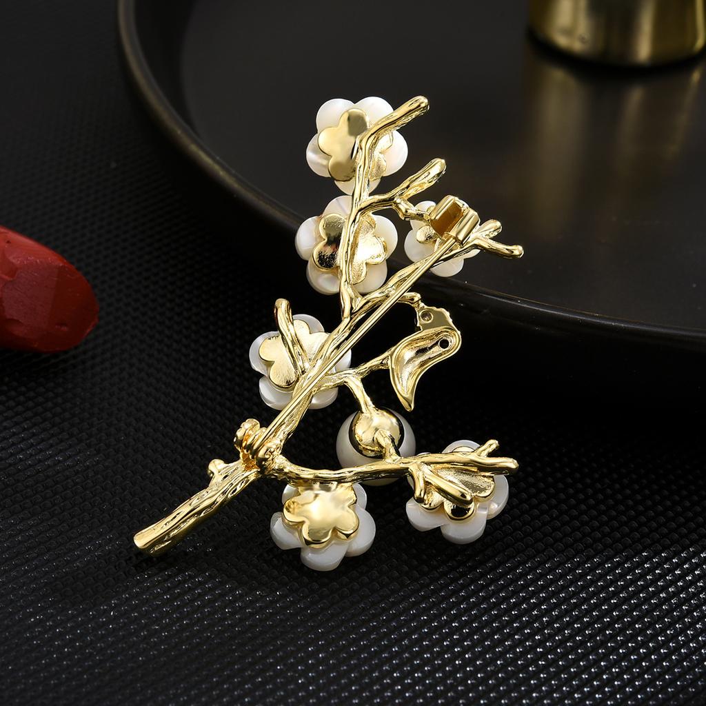 Senior Brooches Flower Leaf Brooch Pins for Women Suit Pendant  Fashion Brooches Jewelry