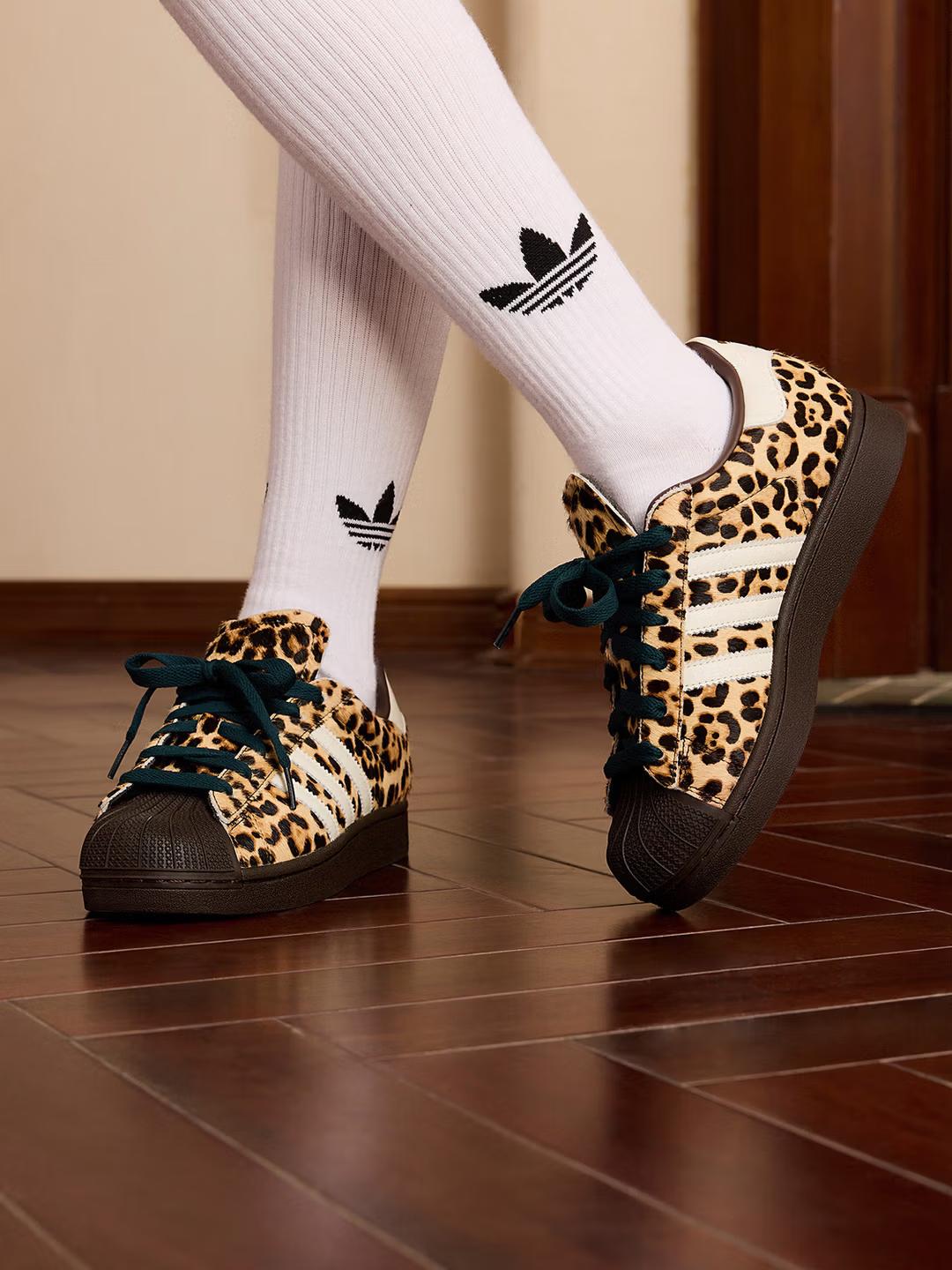 

Adidas SUPERSTAR II классические низкие кроссовки с леопардовым принтом и резиновым носком Adidas трилистник Adidas KI4203 35.5 темно-коричневого
