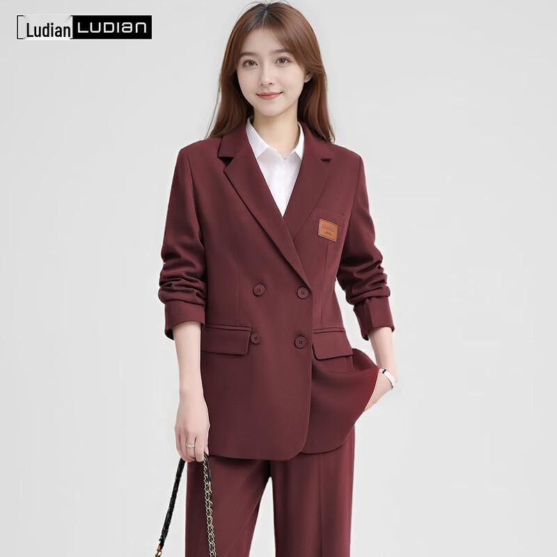 LUDIan Women's Relaxed Fit Long Sleeve Blazer