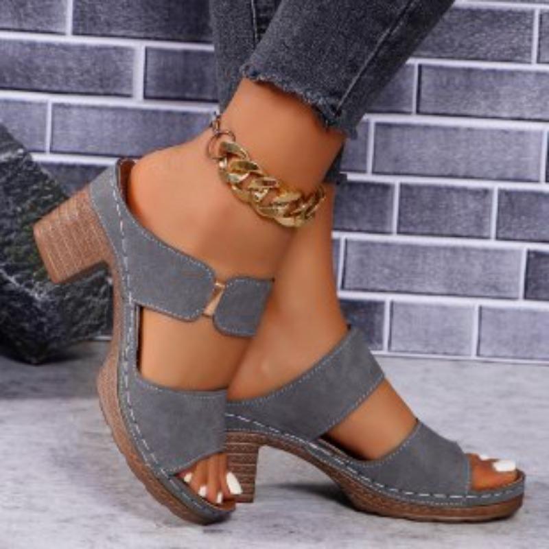 

Summer thick heel high heel European and American sandals light hollow solid color large size women s slippers 43 сірий колір