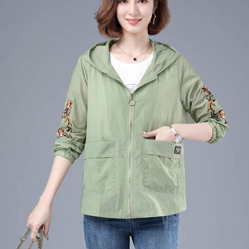 UV-beskyttende solkremfrakk for kvinner Kort hette tynn jakke Matchende løse solkremklær Retro etnisk stil Broderidesign Sommer