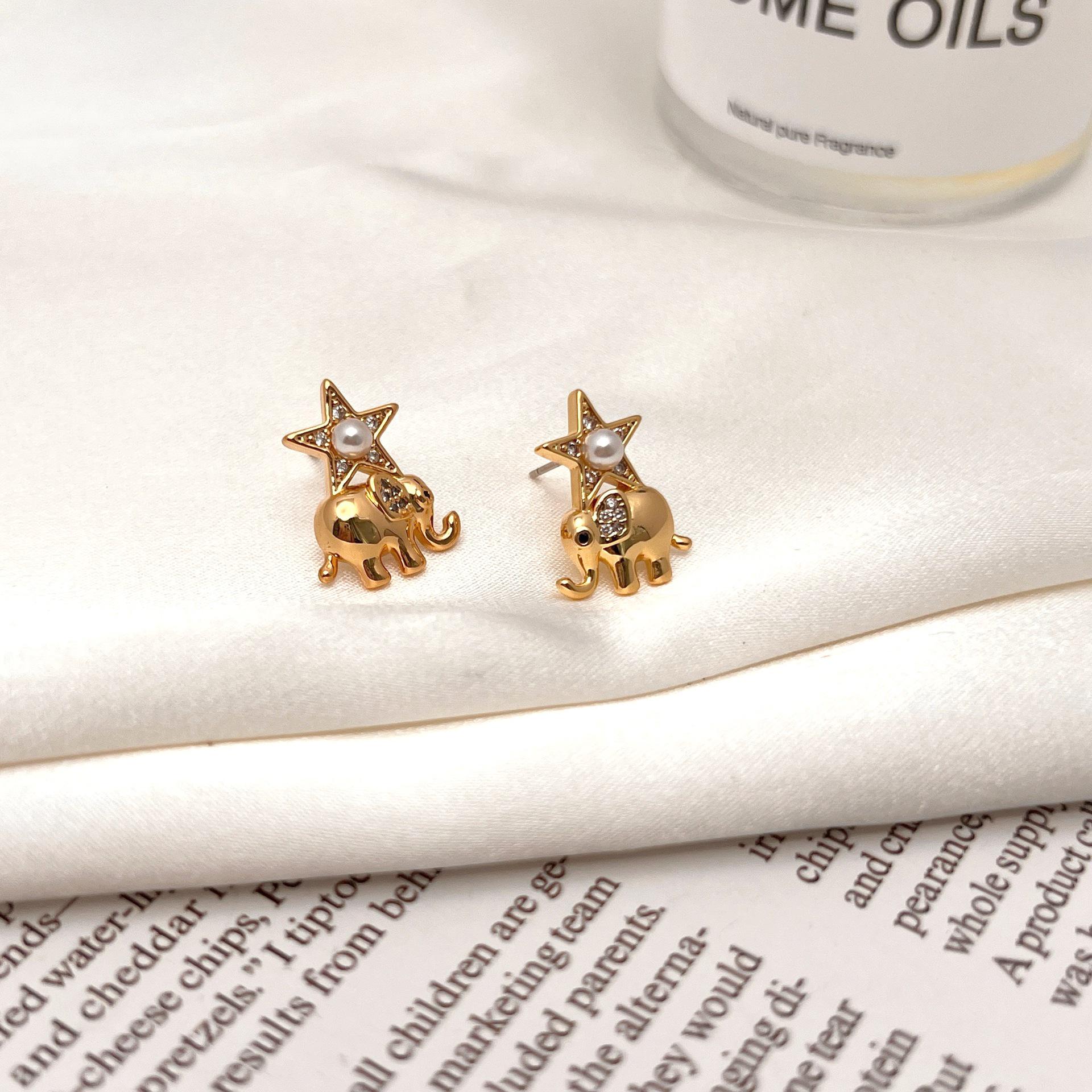 

Creative Elephant-Shaped Zircon Stud Earrings: Fun, Versatile Personality