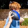 NERF Pro Grip Football - Klassischer Schaumstoffball - Leicht zu fangen und zu werfen - Ideal für drinnen und draußen - Blau