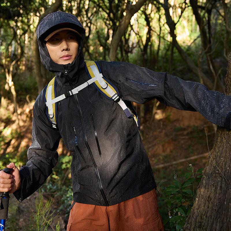 High-Quality Men’s Outdoor Waterproof Windbreaker Jacket - Single-Layer, Soft Shell, Ideal for Mountaineering