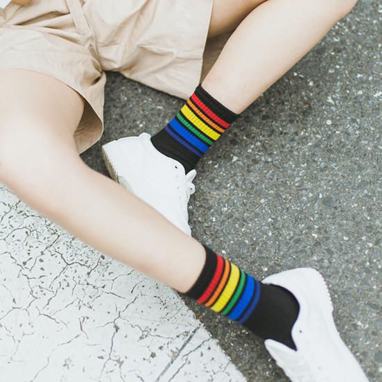1 paio di calzini invernali a strisce color arcobaleno stile preppy spessi antiscivolo caldi morbidi a tubo centrale senza odori calzini da donna con protezione della caviglia