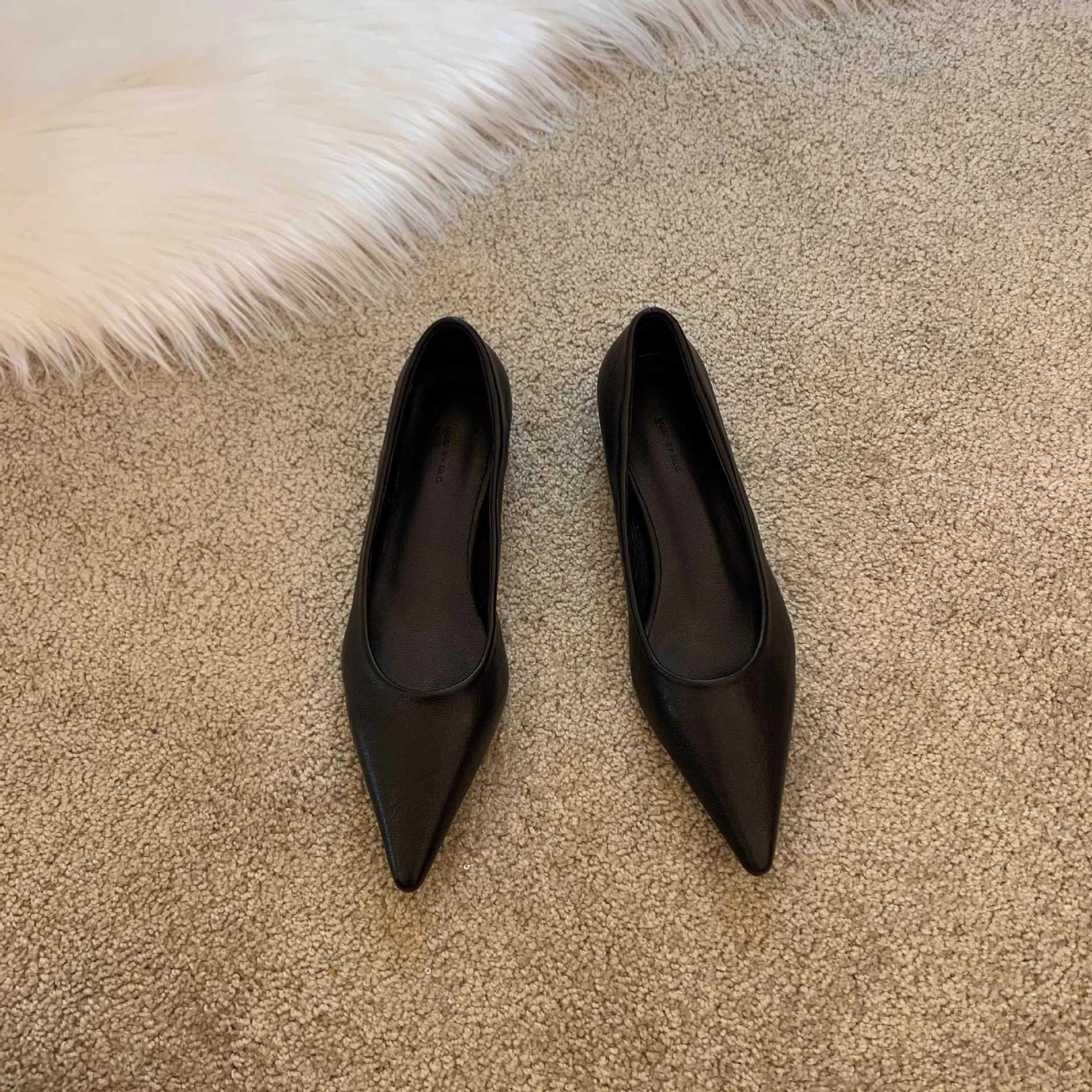 

Модная весенняя новинка Элегантные минималистичные балетки женские новые темпераментные туфли с неглубоким вырезом и низким каблуком Модная универсальная женская обувь 39 чёрный