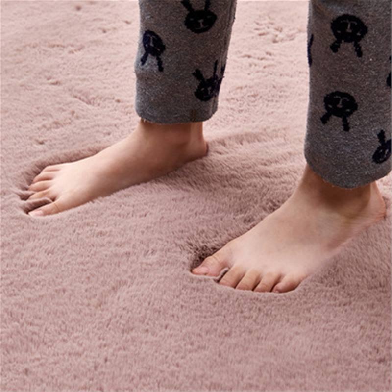 Nordic Faux Rabbit Fur Carpet: Thickened Polyester-Cotton Floor Mat for Living Room, Bedroom, or Hallway