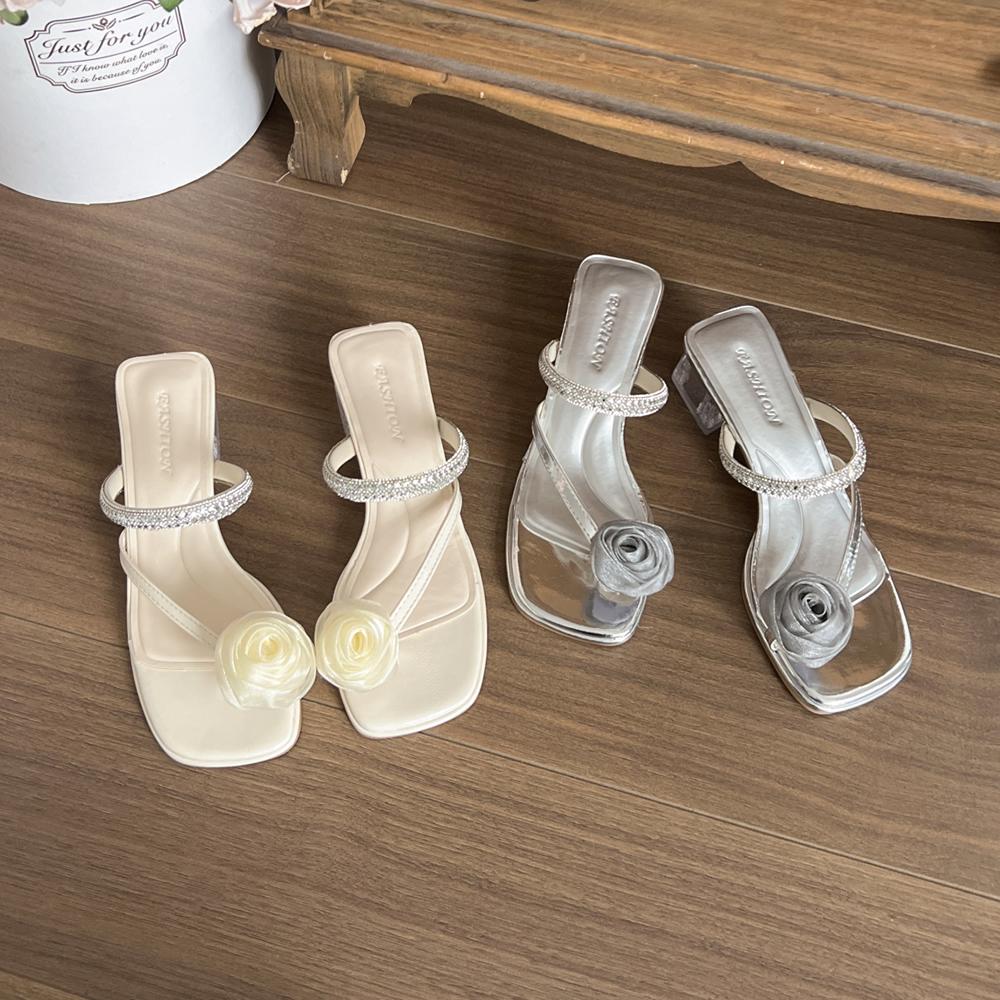 Summer New Women's Flat Sandals Floral Design Korean Sle Low Heel Thi Heel Versatile Fairy Diamond Casual Leather Sandals