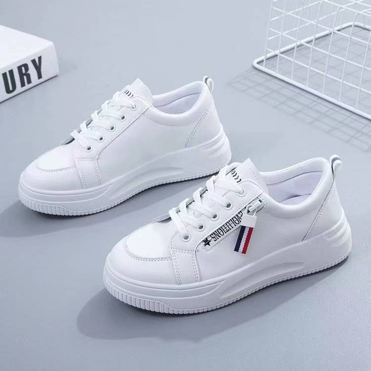 

Маленькие белые туфли женские 2024 весна новые корейская версия студенческая платформа повседневные кроссовки модные универсальные одинарные туфли обувь для скейтборда женская 40 чёрный