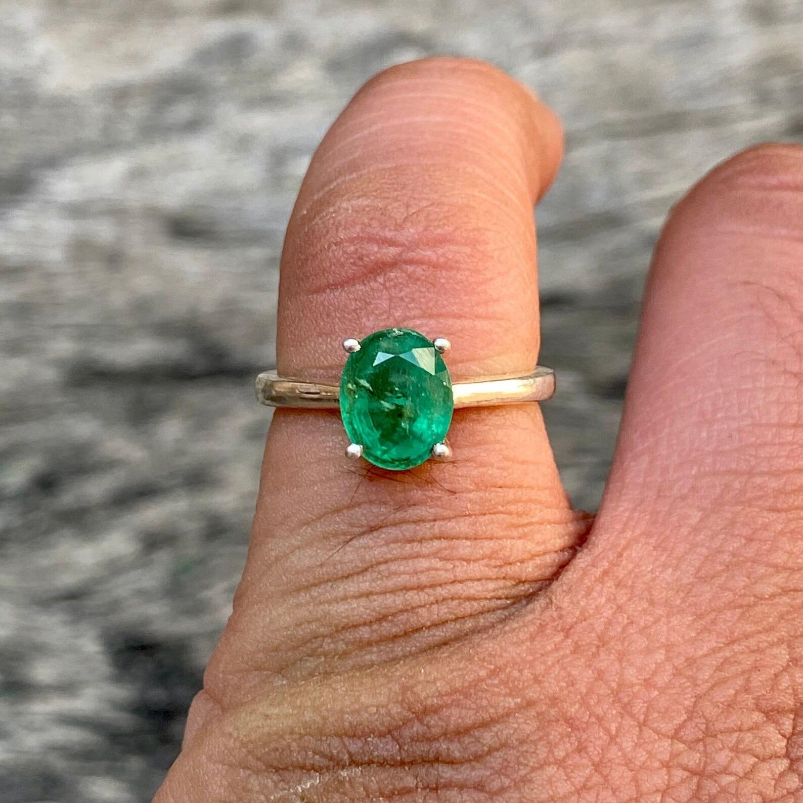 

Certified Natural Emerald Ring Weighing 1.60 Carats US 9 зелений