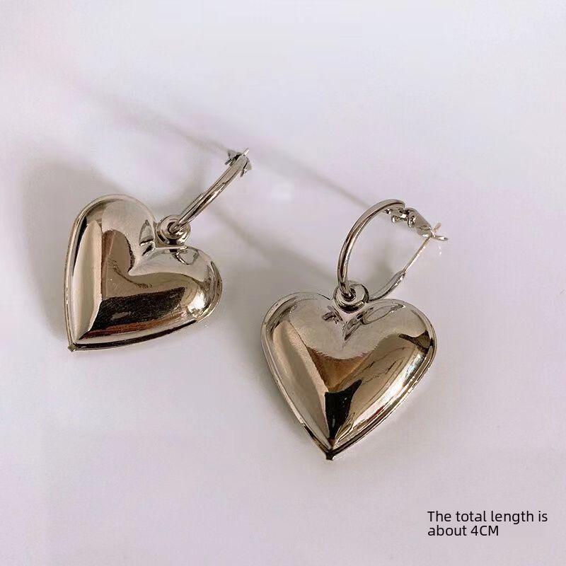 2025 Elegant 3D Peach Heart Earrings: Versatile, High-End Design for Women