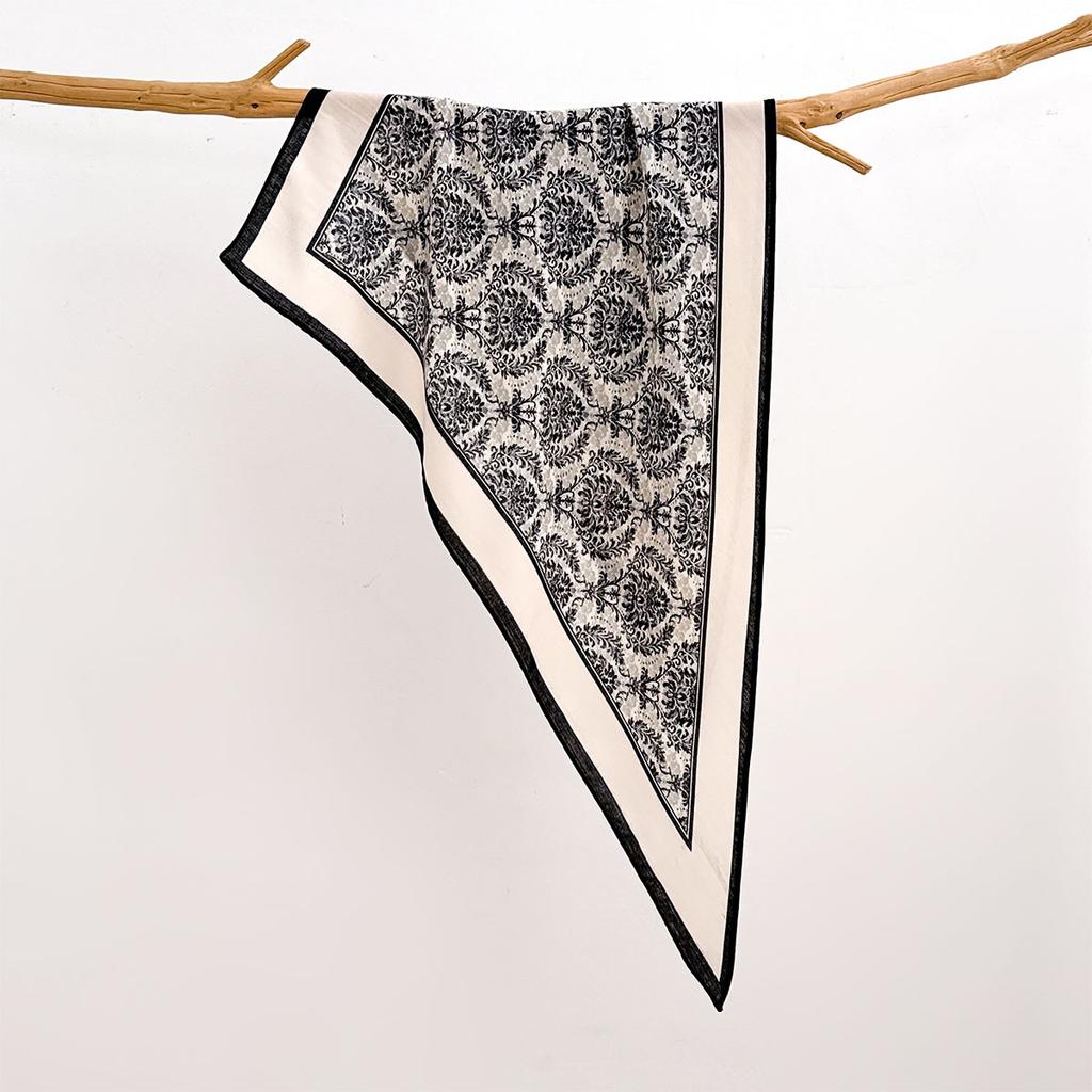 Retro Cotton and Linen Feel Triangular Silk Scarf Women's Four-season Versatile Neck Protection Scarf Headscarf Commuting Accessories Scarf
