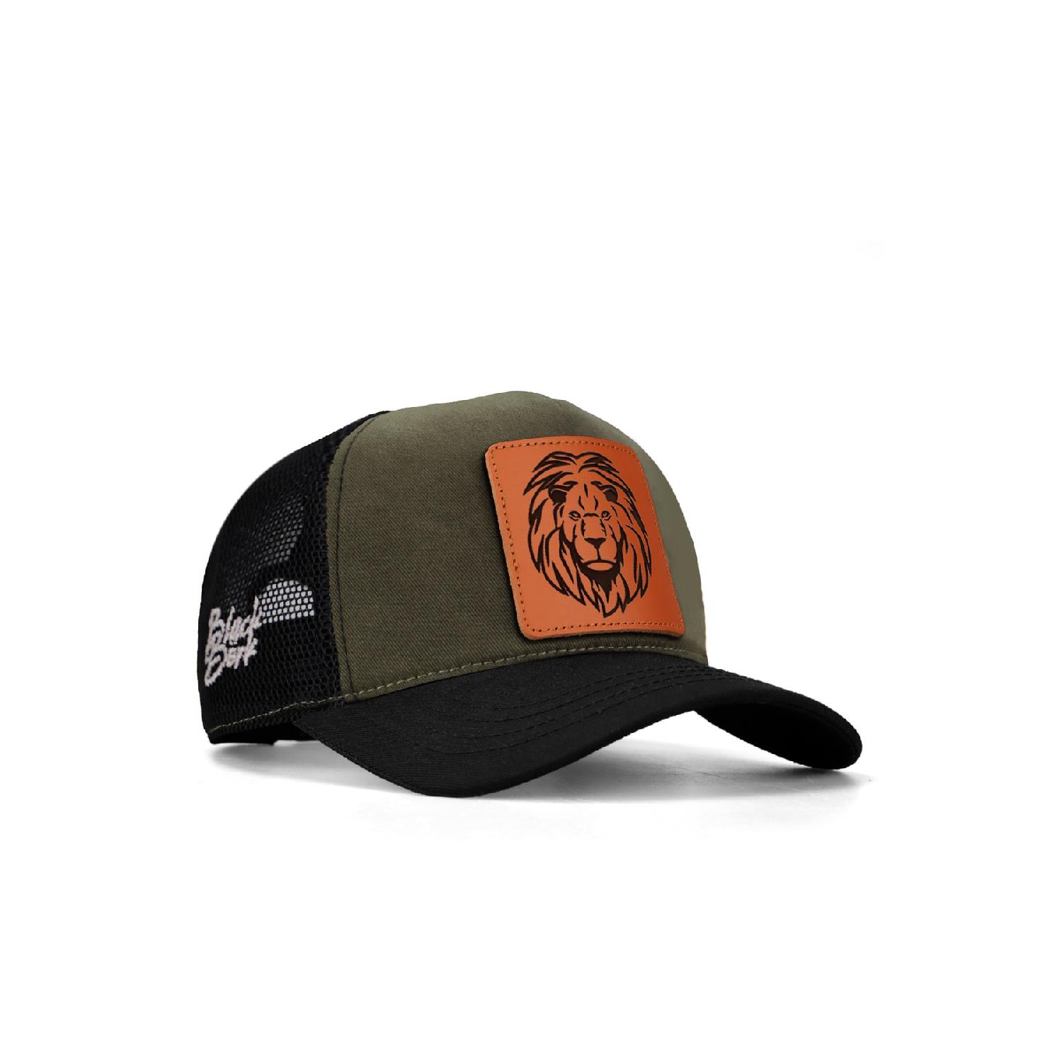 

V1 Trucker Camel Aslan - 9 Code Logo Унисекс Черный Щит Черный - Шляпа цвета хаки (кепка) OSFA зелёный