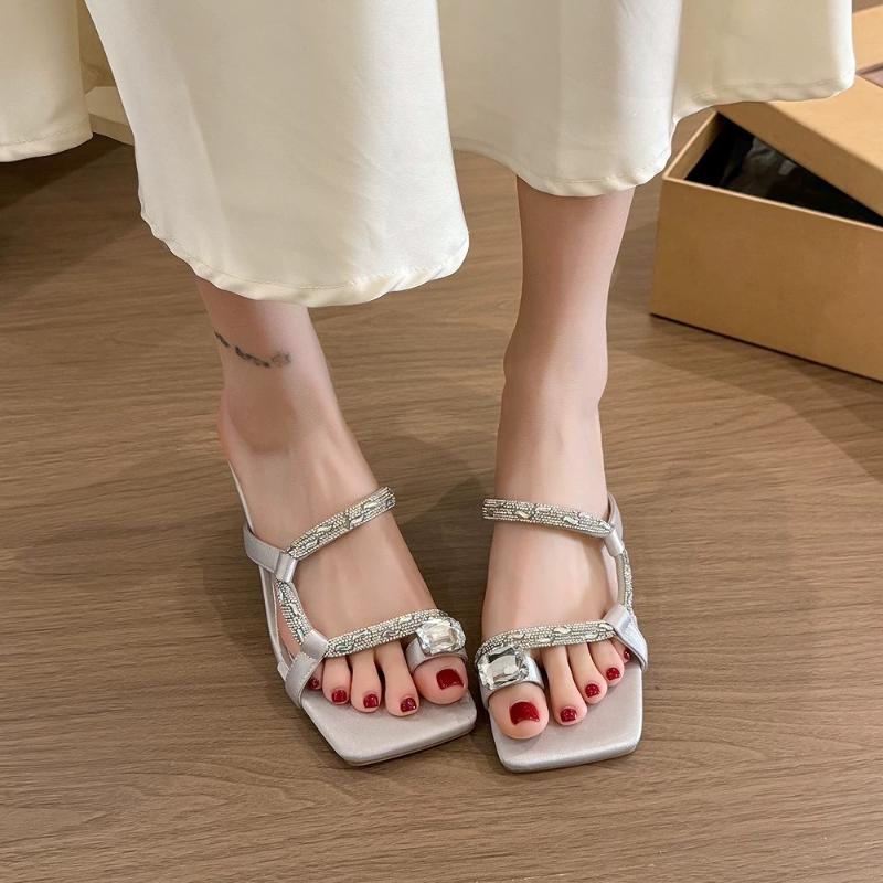 Módní letní dámské pantofle na silném podpatku Módní křišťálové úzké pásky Dámské ležérní šaty Sandály s otevřenou špičkou