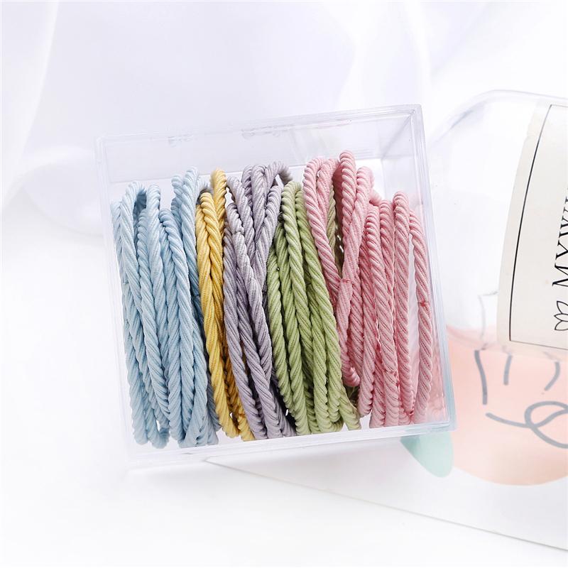 

В наборе 50 резинок для волос для девочек, резиновые детские резинки-резиночки, женский парикмахер-стилист.