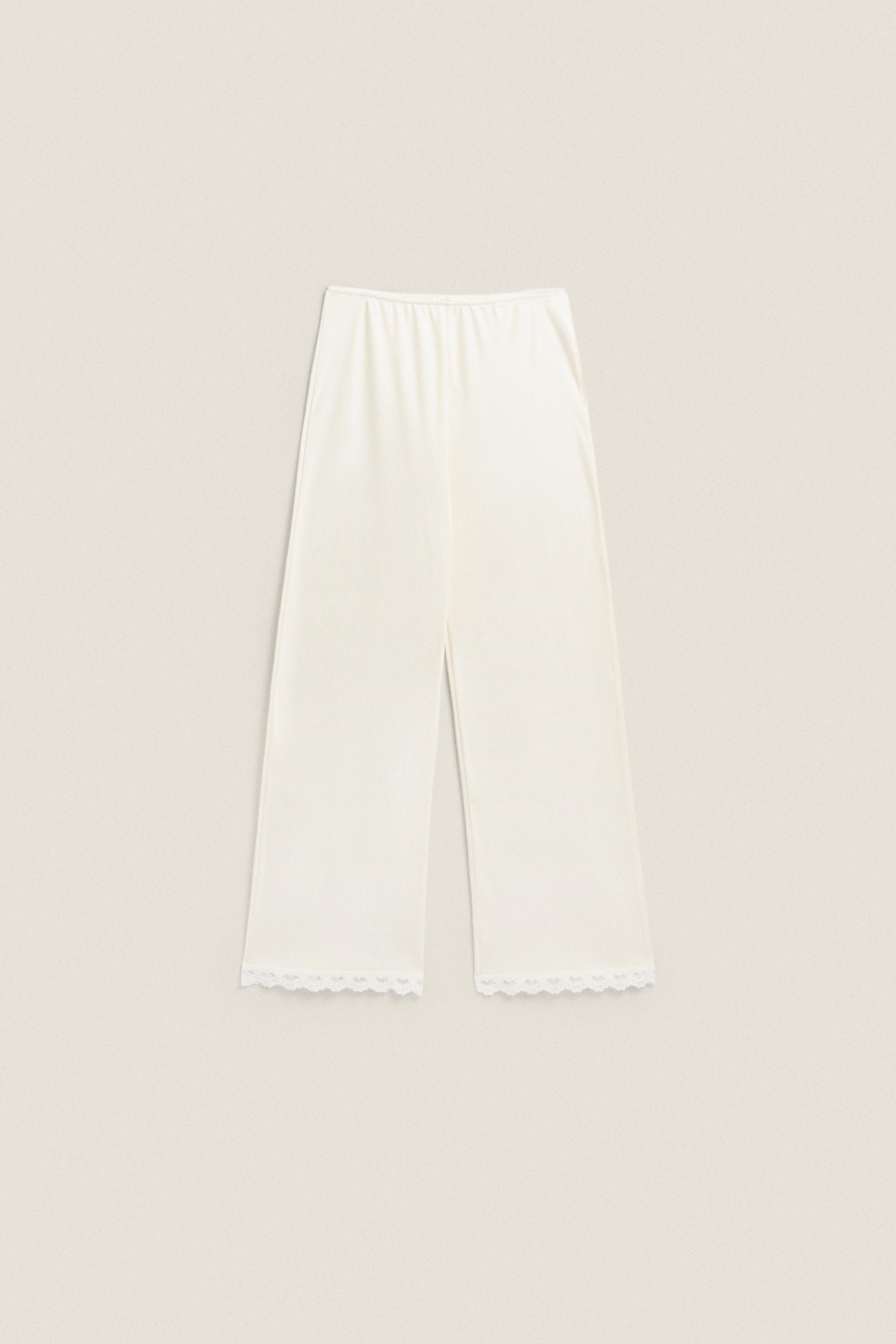 

БРЮКИ С КРУЖЕВНОЙ ОТДЕЛКОЙ