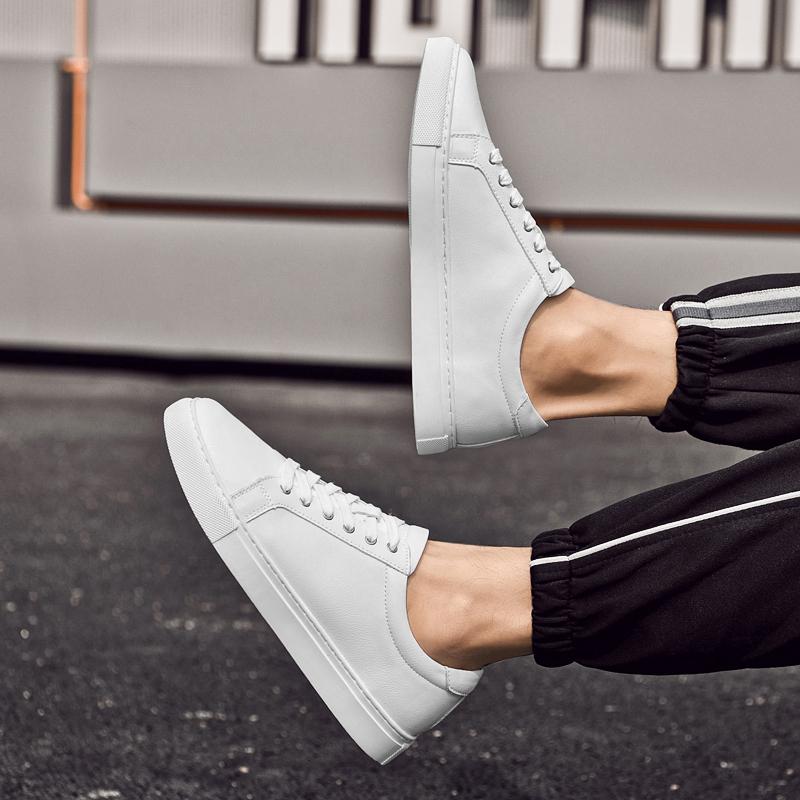 Mode Vrije Tijd Wandelen Man Gevulkaniseerde Schoenen Echt Leer Heren Uitgehold Sneakers Heren Wandelschoenen Comfort Sport Buitenschoeisel